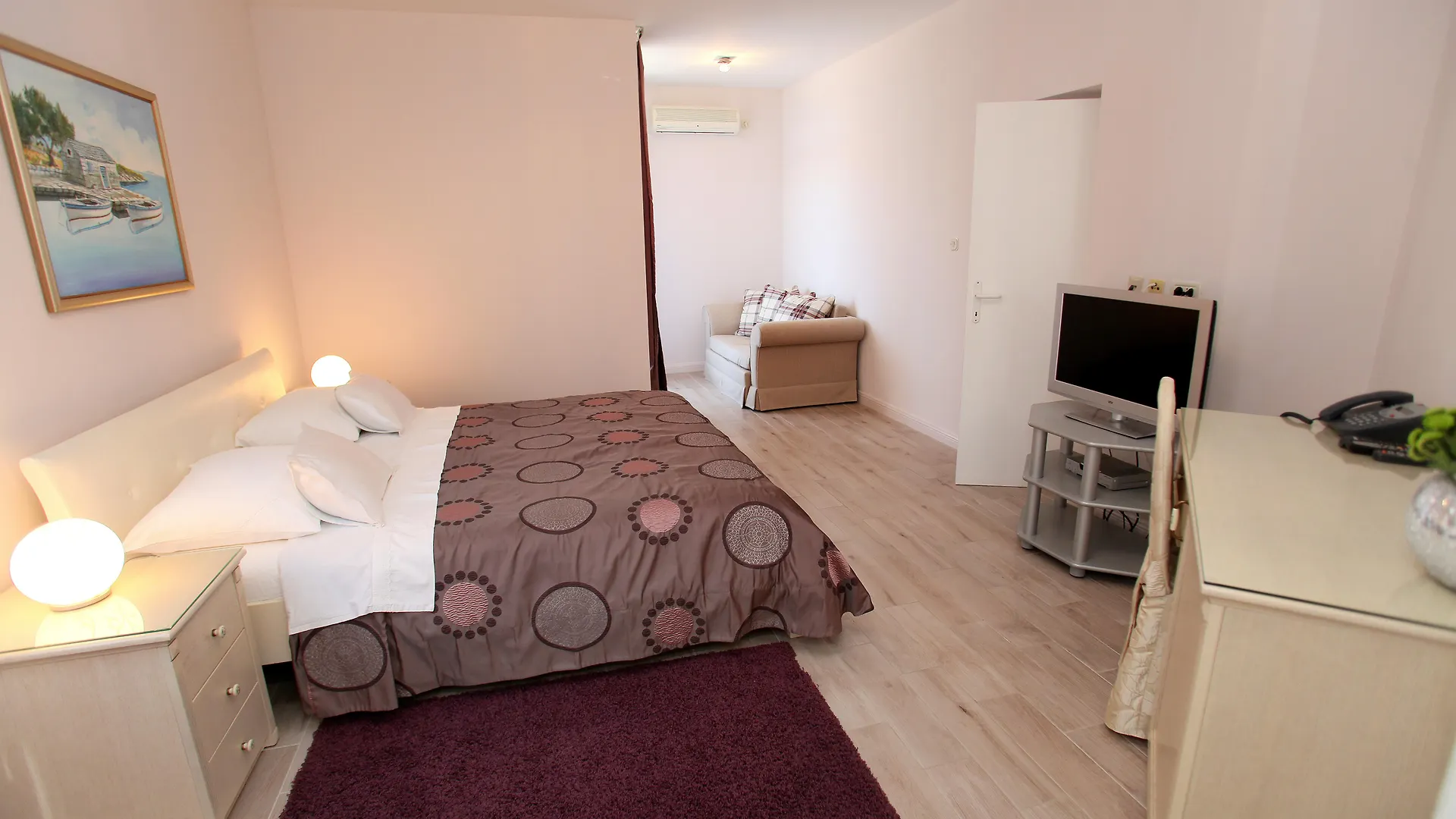 Hotel Bellevue Trogir 4*,