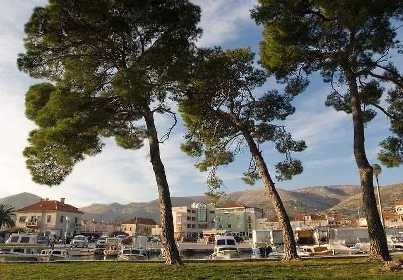 Hotel Bellevue Trogir 4*,